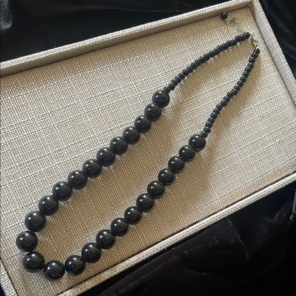 Elegant Black Beaded Necklace